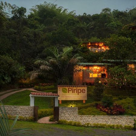 Piripe Wellness Lodge Pacto Bagian luar foto