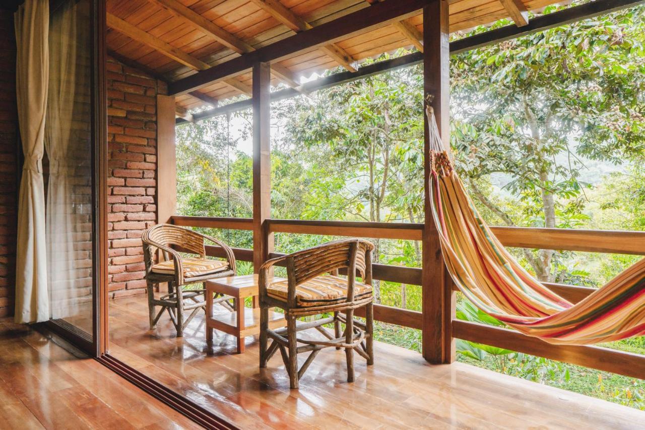 Piripe Wellness Lodge Pacto Bagian luar foto