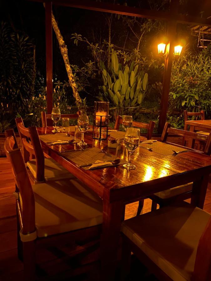 Piripe Wellness Lodge Pacto Bagian luar foto