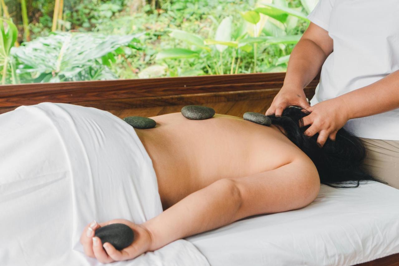 Piripe Wellness Lodge Pacto Bagian luar foto