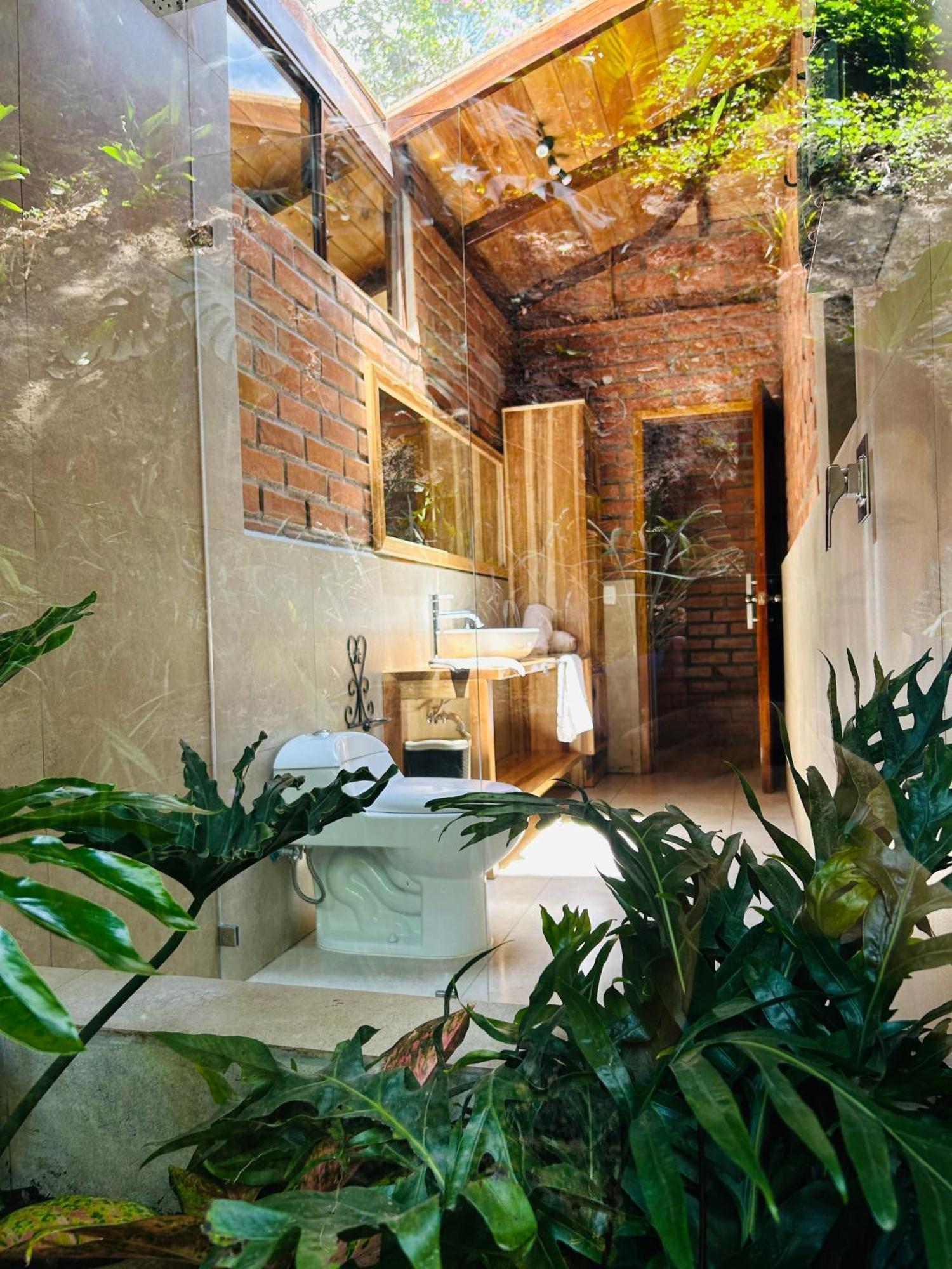 Piripe Wellness Lodge Pacto Bagian luar foto